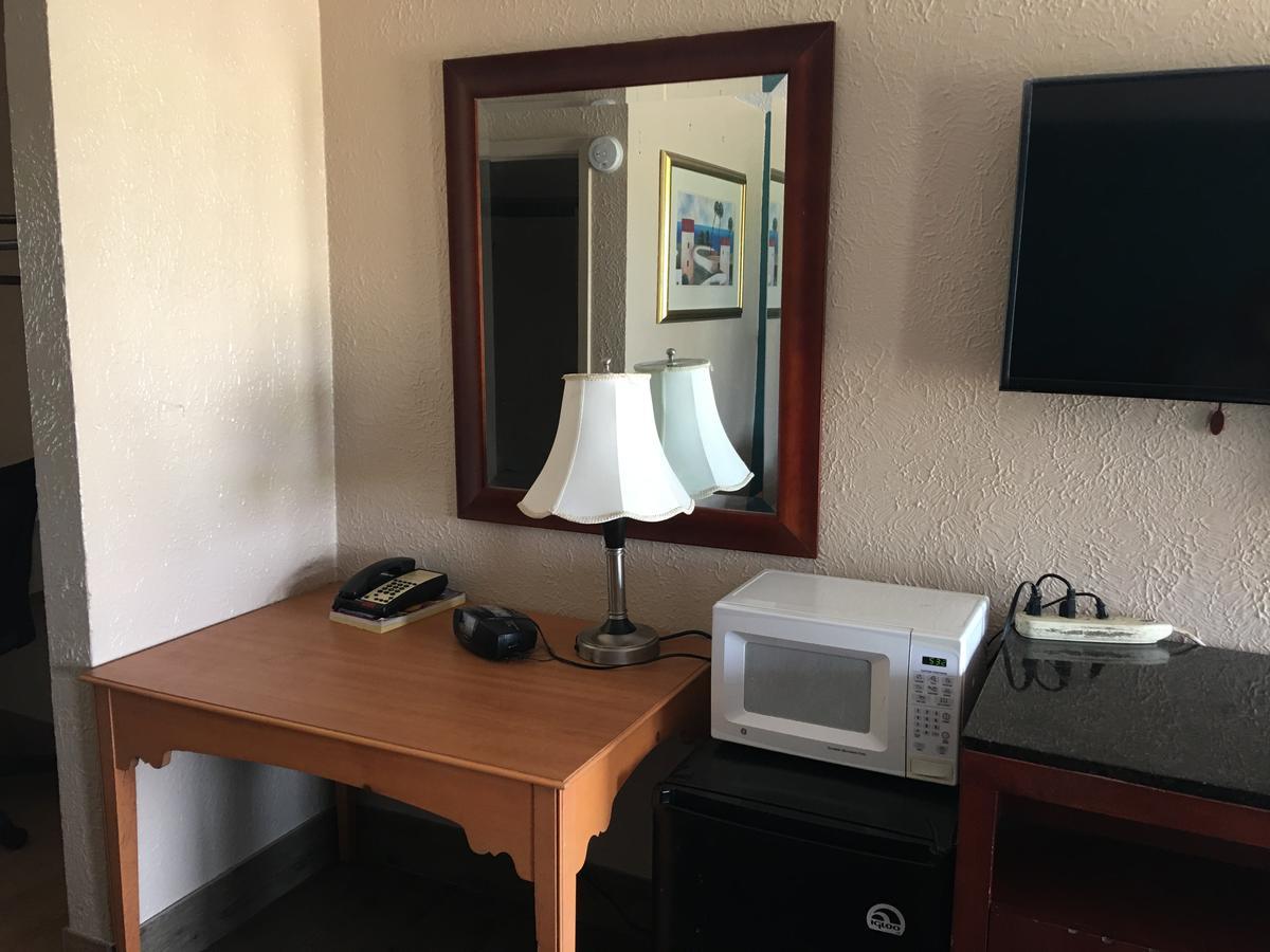 Chaparral Motel ポートラバカ エクステリア 写真