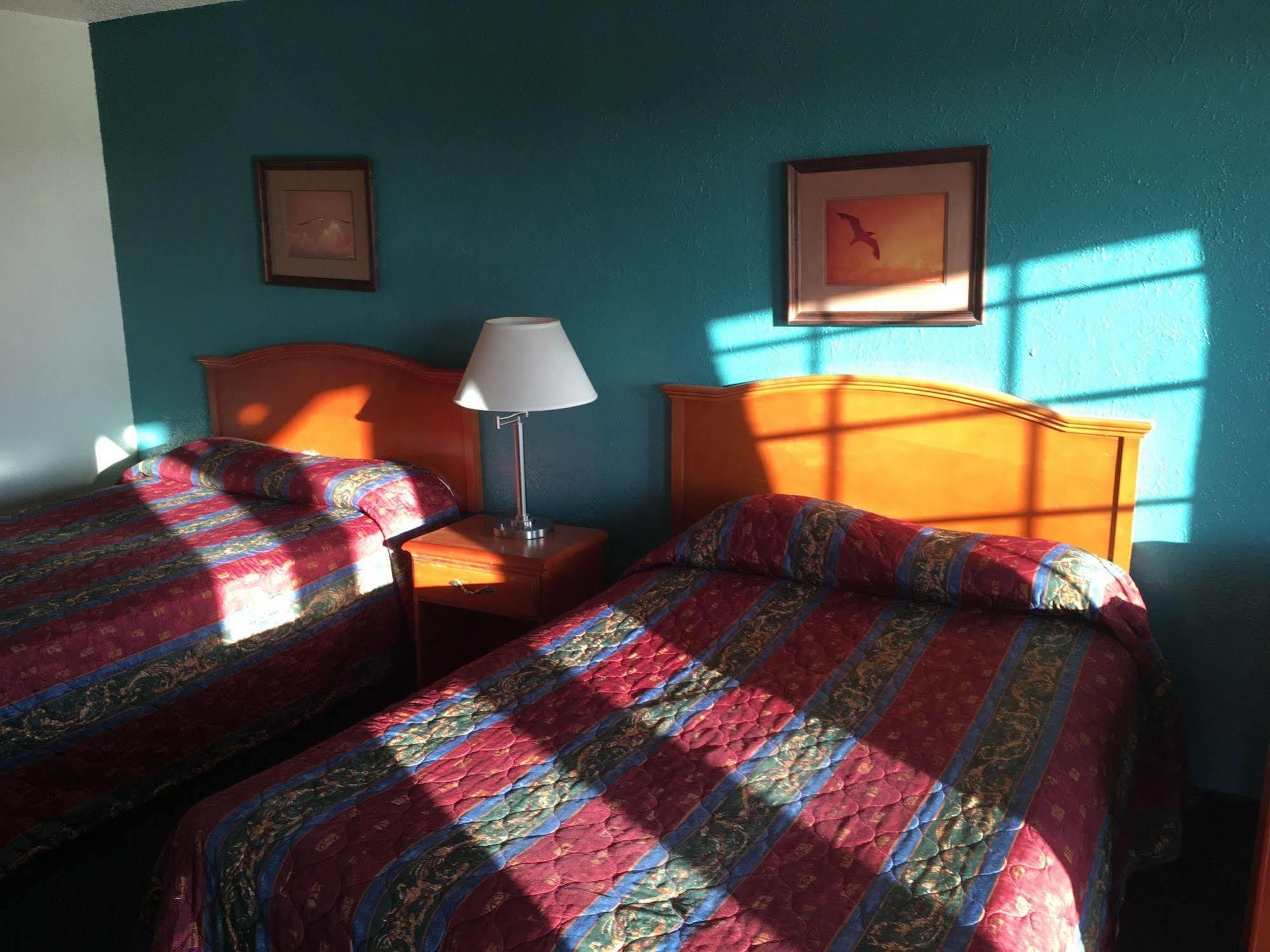 Chaparral Motel ポートラバカ エクステリア 写真