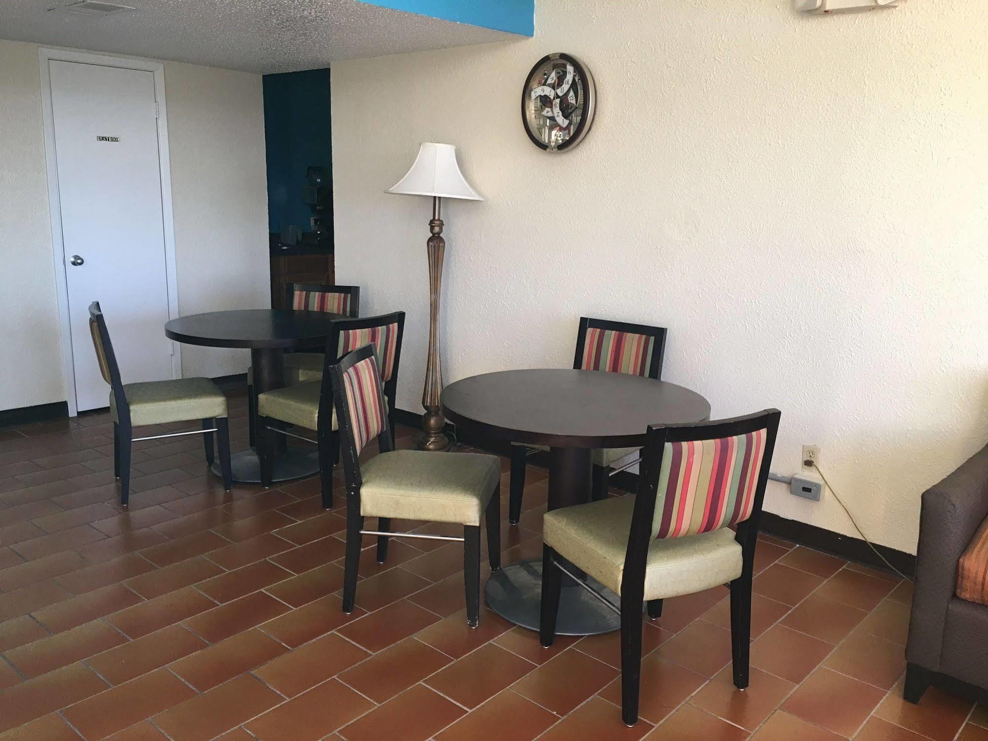 Chaparral Motel ポートラバカ エクステリア 写真